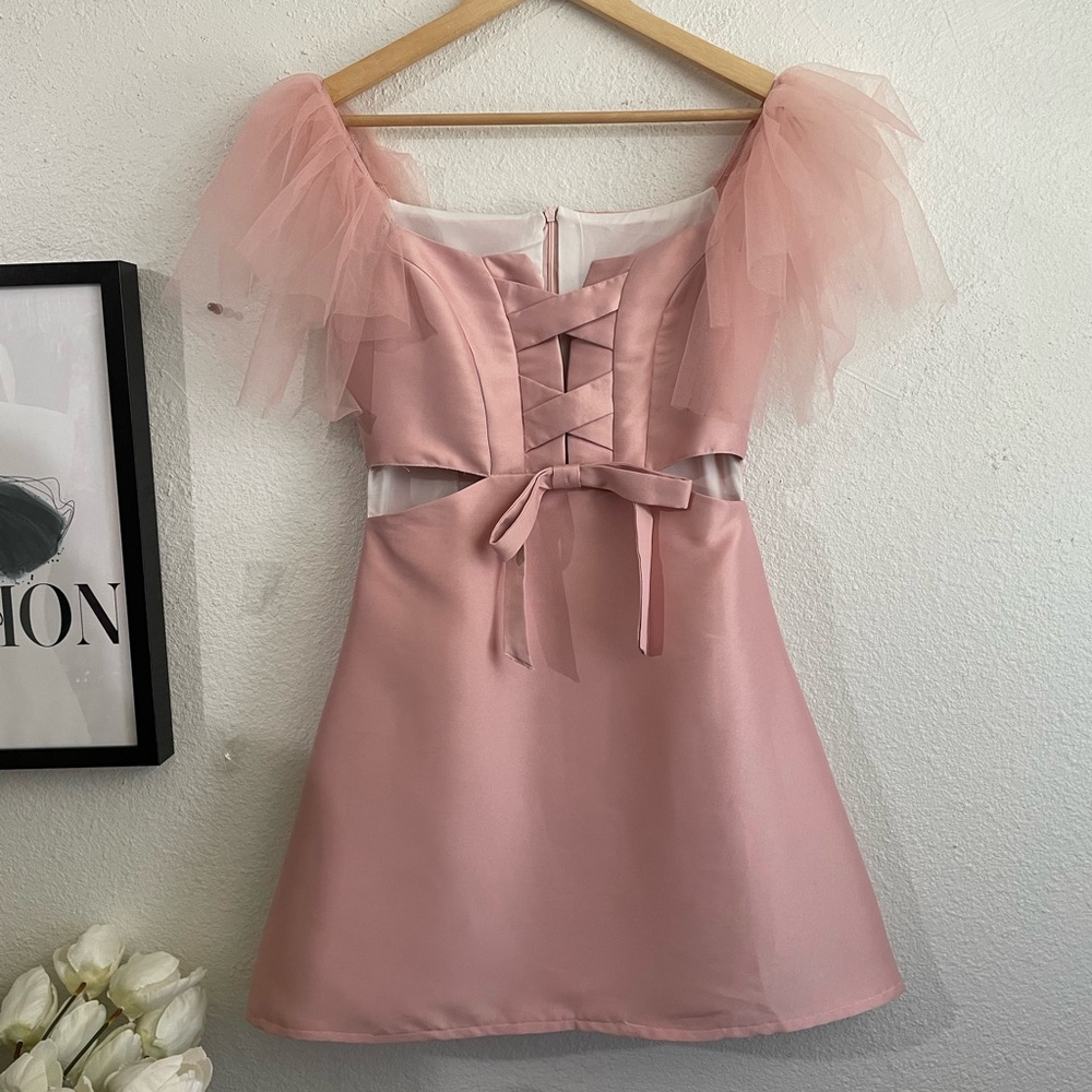 Women dress